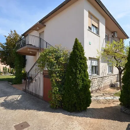 Apartment Mirela