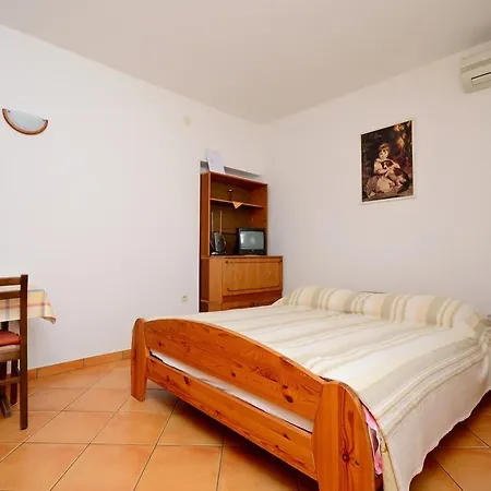 Apartman Mirela Póla